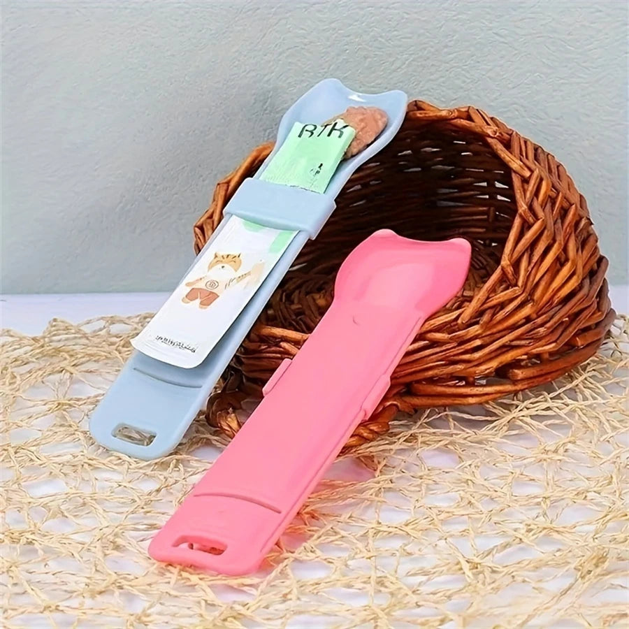Cat Treat Squeeze Spoon Feeder – Lickable Wet Treat Dispenser for Cats