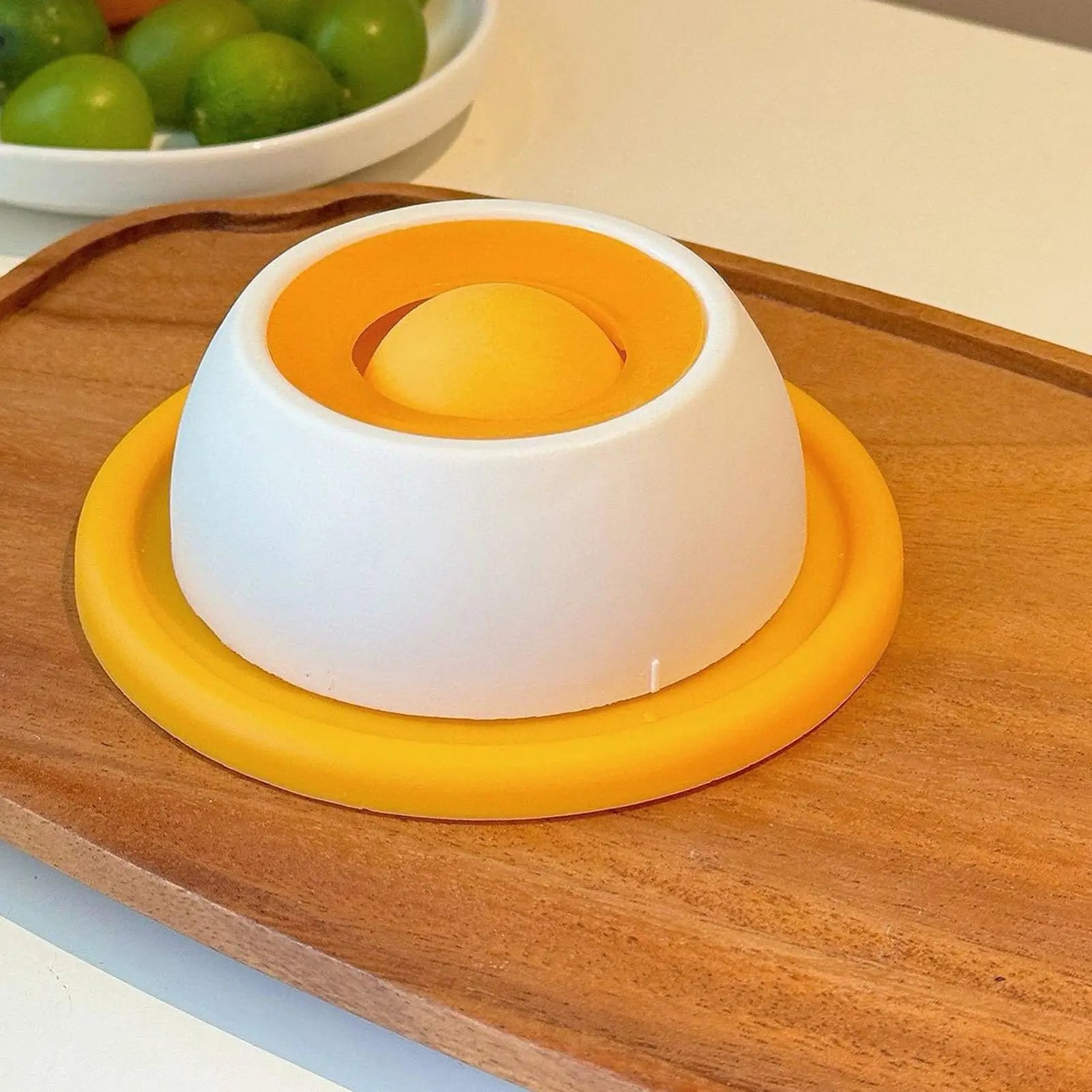 Dog Treat Puzzle Toy – Slow Feeder Bowl for Puppies and Cats